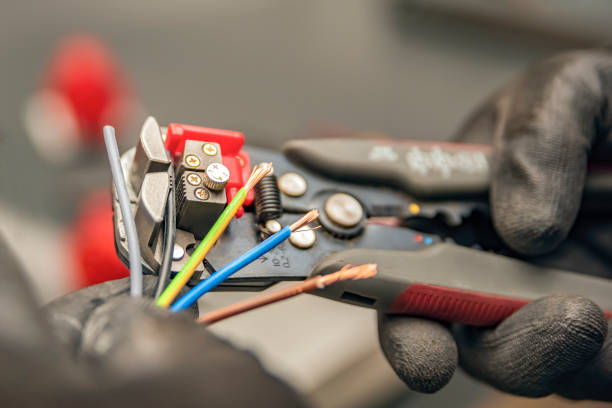 Best Licensed Electrician  in Oakland, NJ